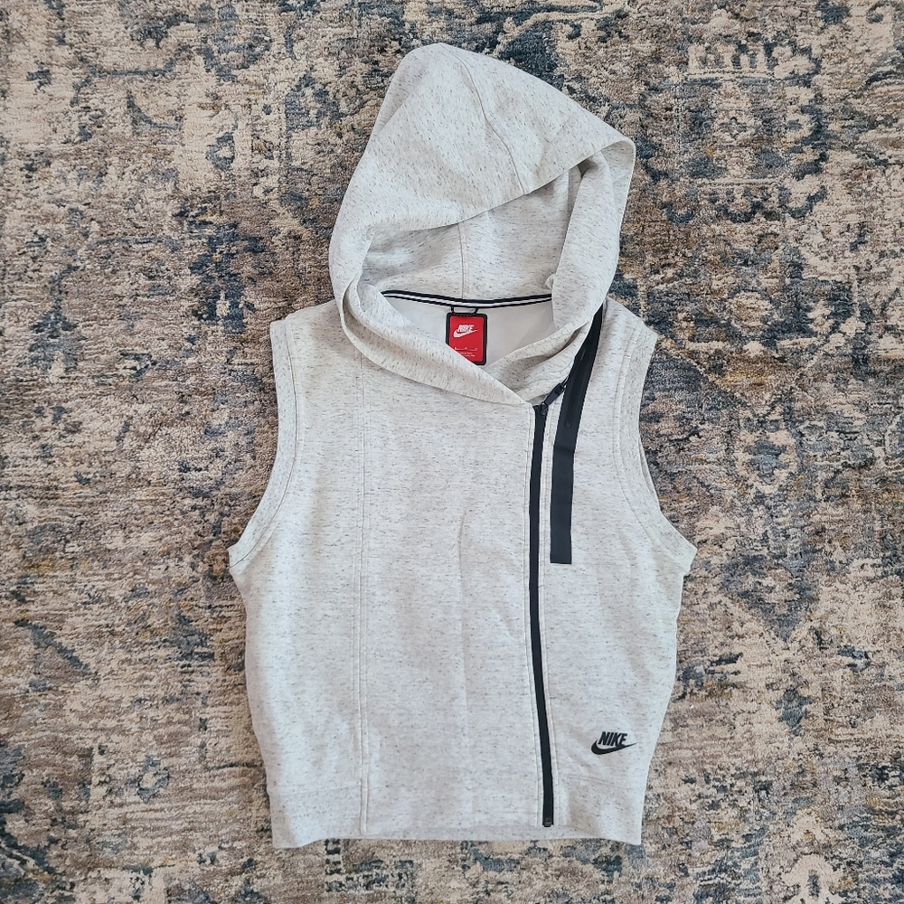 NIKE vest